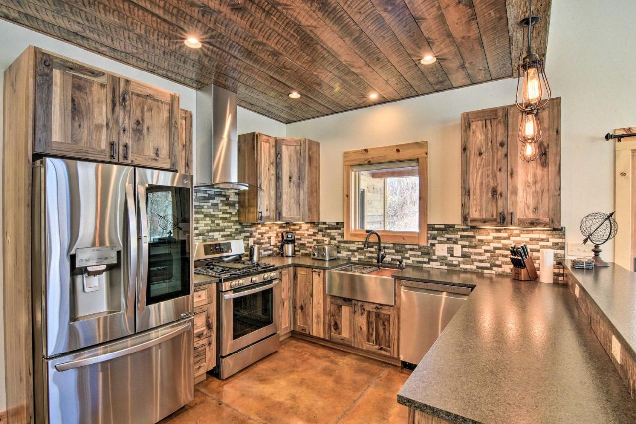 Riverfront Home With Bbq 2 Mi To Downtown Gunnison! Dış mekan fotoğraf